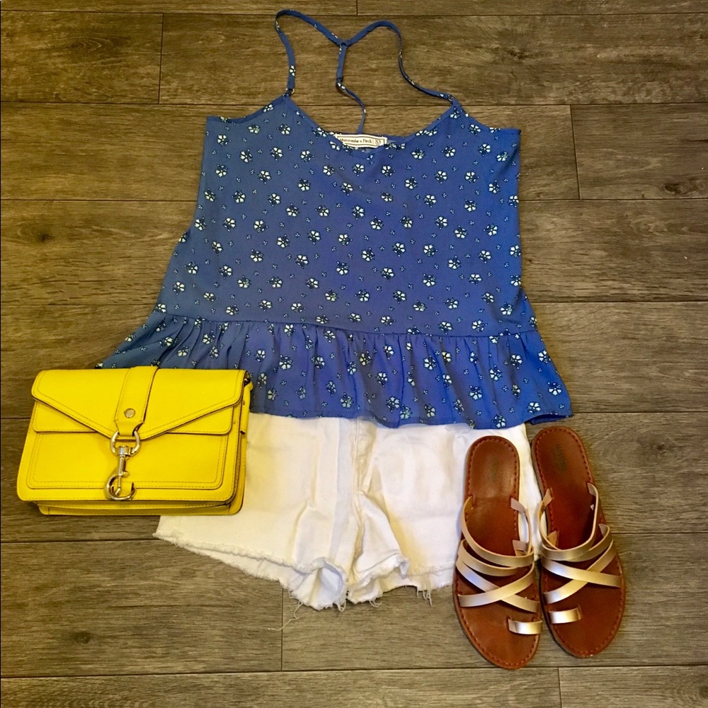 🌺STRAPPY FLORAL TOP 🌺